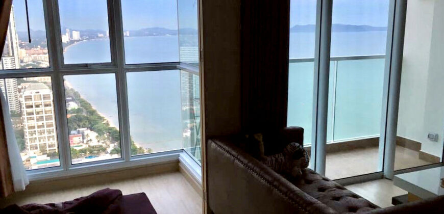 New beachfront condominium in Jomtien