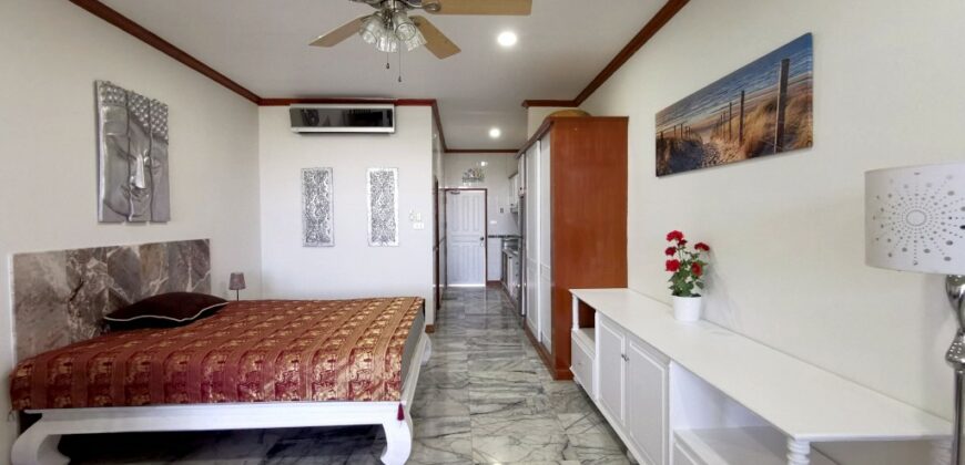 Large Studio for Sale at Jomtien Yacht Club 1