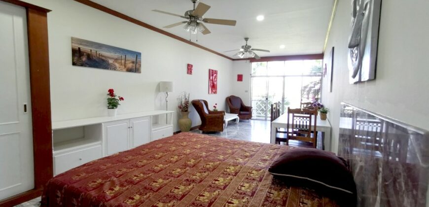 Large Studio for Sale at Jomtien Yacht Club 1