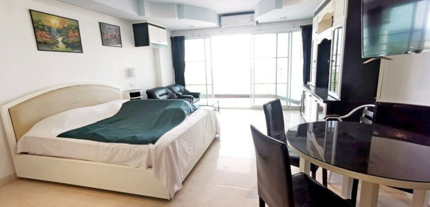 Sea view studio for sale in View Talay condo 5