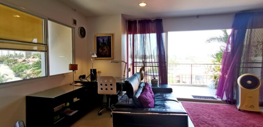 Large Studio condo for sale near Jomtien Beach