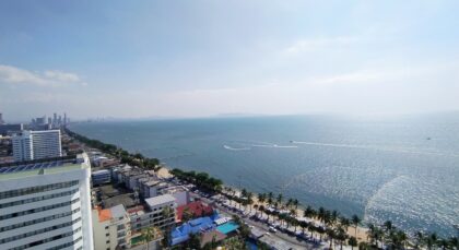 Beachfront condo sale Jomtien