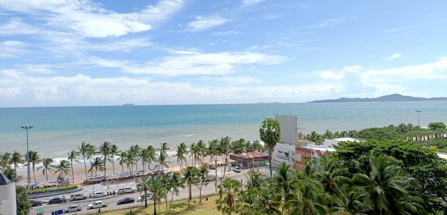 3bedrooms for sale at Jomtien Plaza condotel