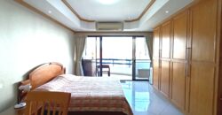 3bedrooms for sale at Jomtien Plaza condotel