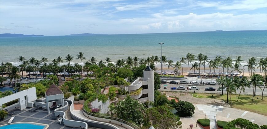 3bedrooms for sale at Jomtien Plaza condotel