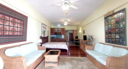 Studio condo for sale at Jomtien Complex Condotel