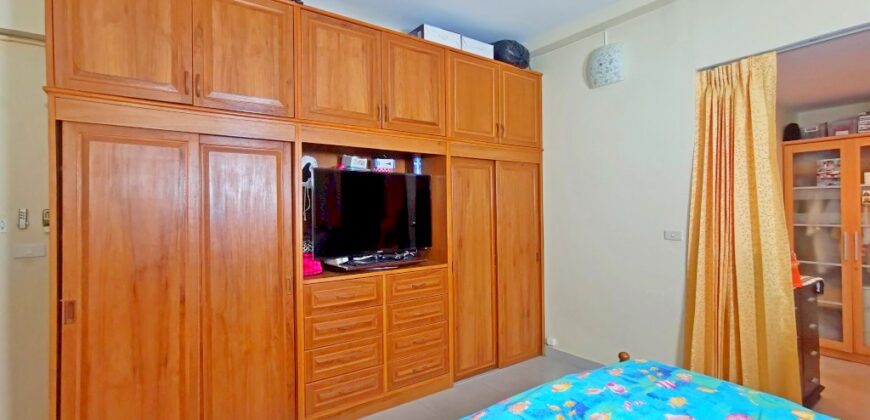 Sea View condo For sale at Jomtien Complex