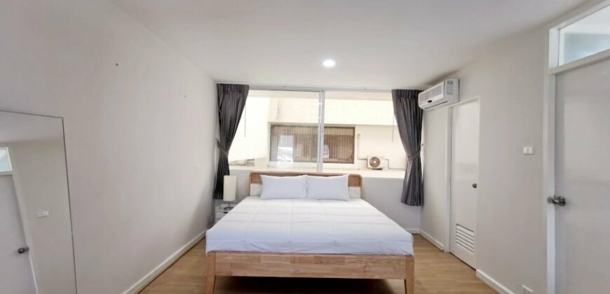 Newly renovated 3 bedrooms duplex for rent at Jomtien