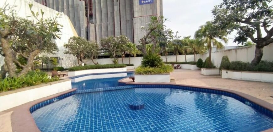 Newly renovated 3 bedrooms duplex for rent at Jomtien