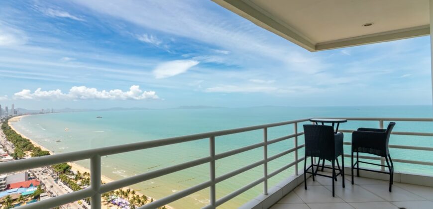 Large 2 bedrooms with an office and parking space for sale View Talay 7