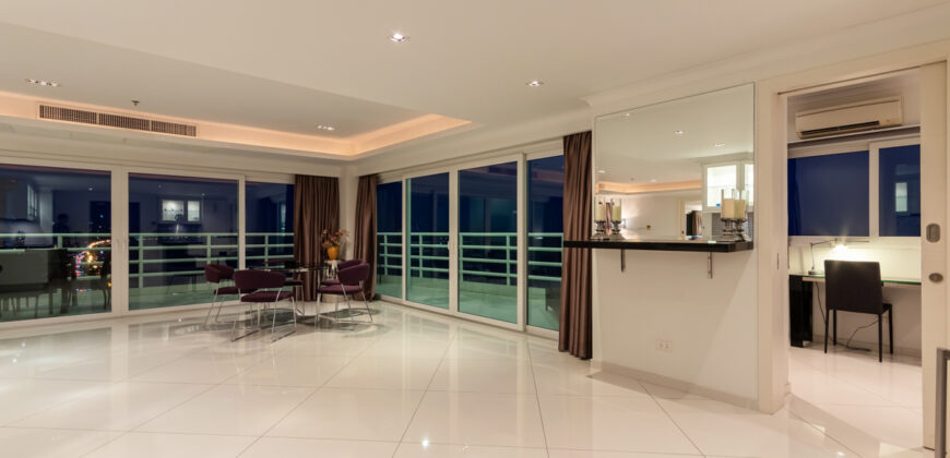 Large 2 bedrooms with an office and parking space for sale View Talay 7