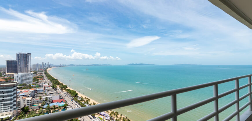 Large 2 bedrooms with an office and parking space for sale View Talay 7