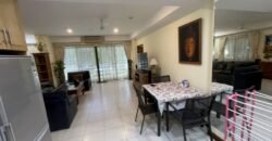 Large 1bed corner unit for sale