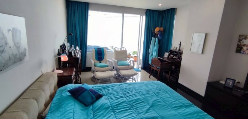 Luxury sea View Condo for sale at The Residence at Dream