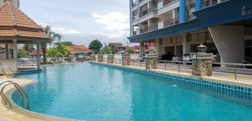 2 Bedrooms Condo for sale in Central Pattaya