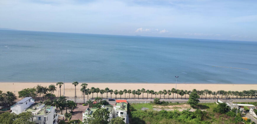 Fantastic Sea View Condo For Sale at Metro Jomtien