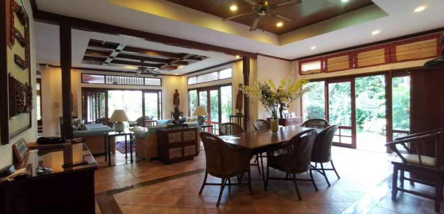 Stunning Thabali Village House for Sale At Jomtien