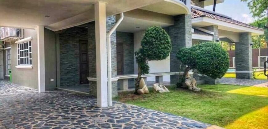 Beautiful 5 Bedroom House For Sale In Jomtien