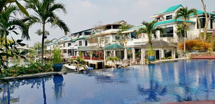 Very Unique Property In Jomtien Yacht Club 3