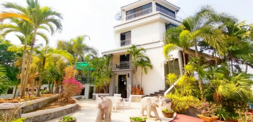 Very Unique Property In Jomtien Yacht Club 3