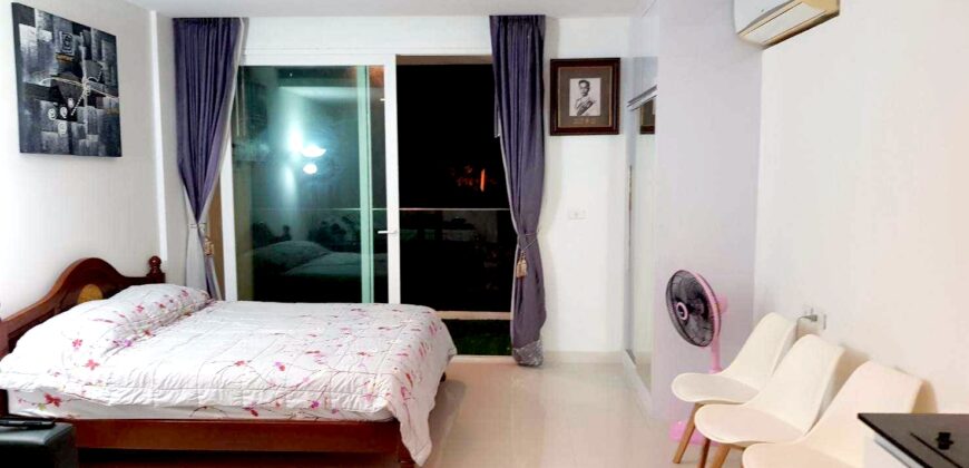 Studio For Rent In Beachfront Jomtien Residence