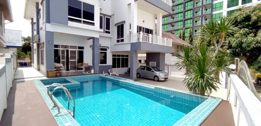 Pool Villa house for rent near Jomtien beach