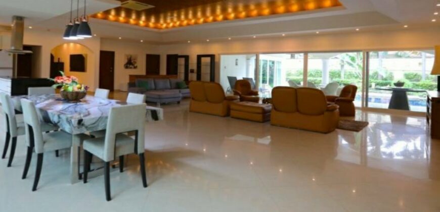 Fantastic villa located right in the heart of Jomtien for sale