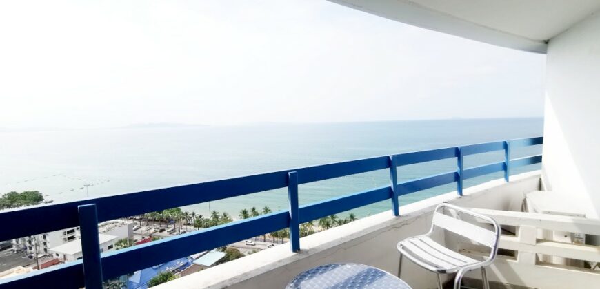 Sea view condo for sale at Jomtien Plaza Condotel