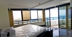 Sea view condo for sale at Jomtien Plaza Condotel