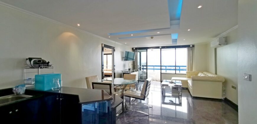 Sea view condo for sale at Jomtien Plaza Condotel