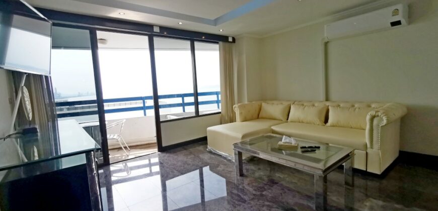 Sea view condo for sale at Jomtien Plaza Condotel