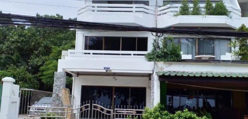 Beach house for Sale on Jomtien Pattaya