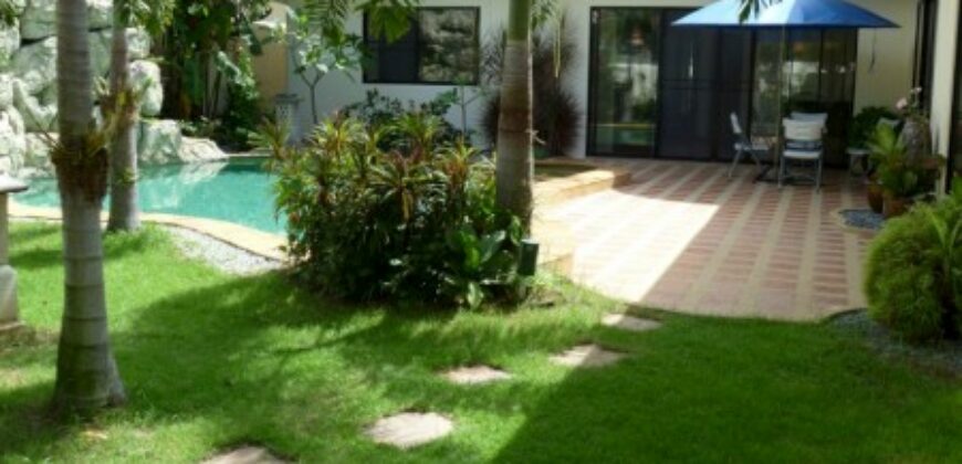 Beautiful  Bungalow In Pattaya