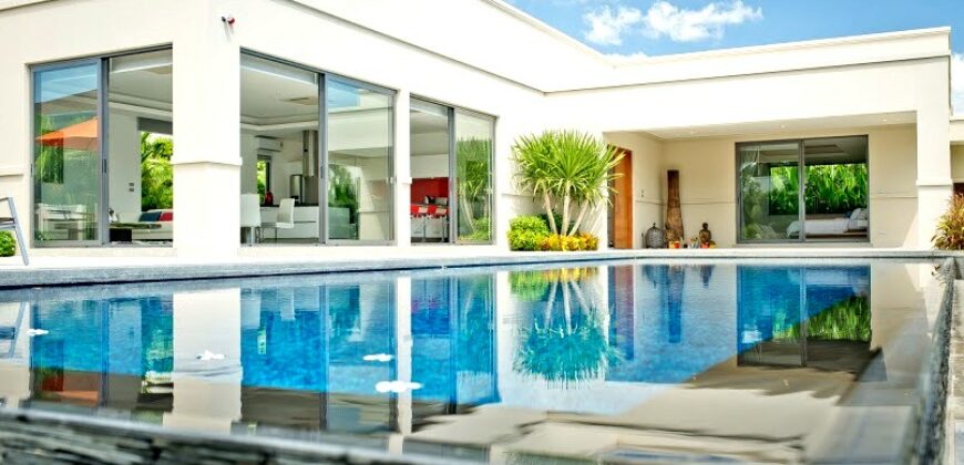 Trendy Pool Villa For Sale In The Vineyard 3