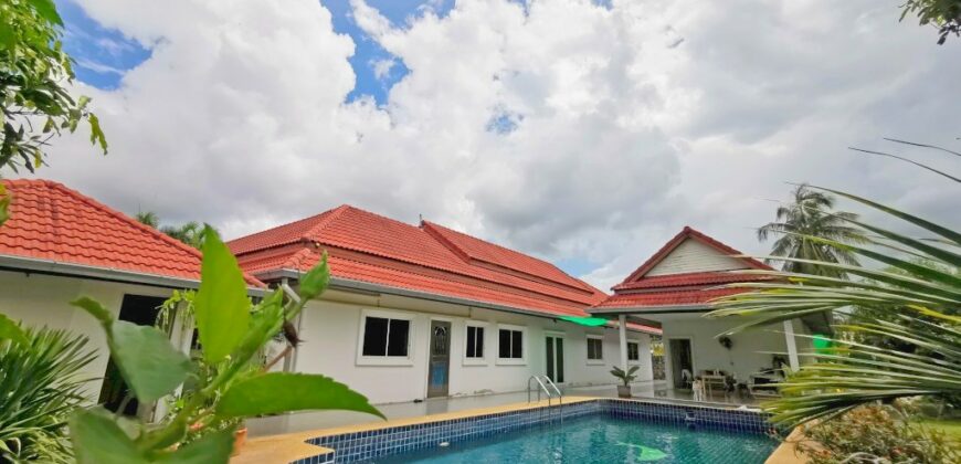 House For Sale With Private Pool