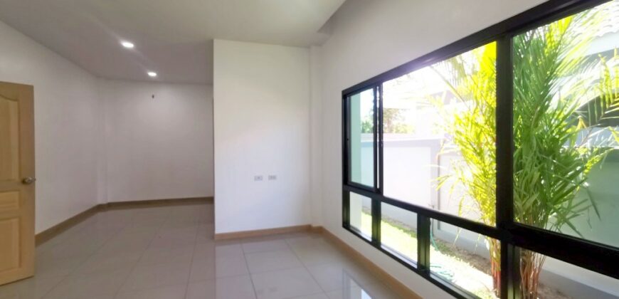 Brand New House For Sale near Mabprachan