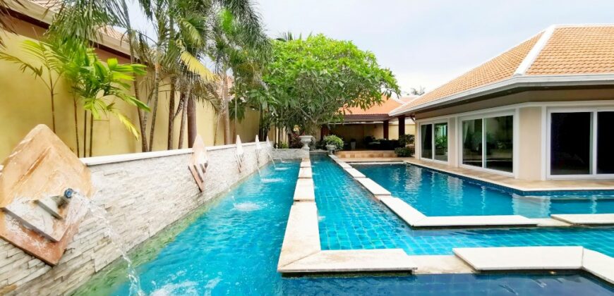 Luxury pool villa For Sale at Sedona Villas Mabprachan