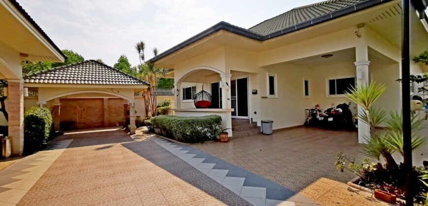 Beautiful 2 bedrooms house for sale in Naklua