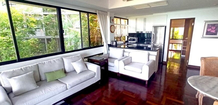 Lovely 3 bedrooms beachfront Condo for sale