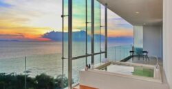 Fantastic sea view beachfront condo