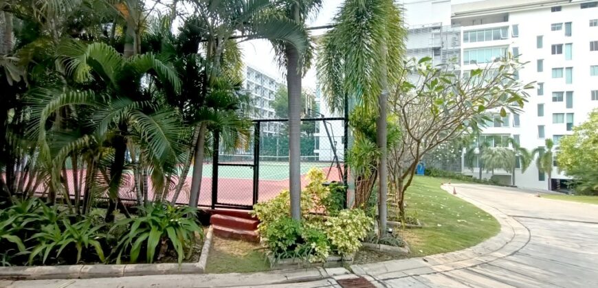 Beachfront sea view condo for rent