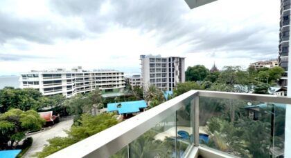 Sea view condo in The Palm Wong Amat for sale