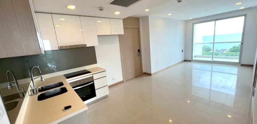 Sea view condo in The Palm Wong Amat for sale