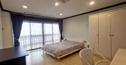 Beachfront condo for rent at Wongamat