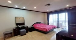 Beachfront condo for rent at Wongamat