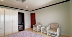 Beachfront condo for rent at Wongamat