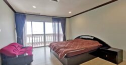 Beachfront condo for rent at Wongamat