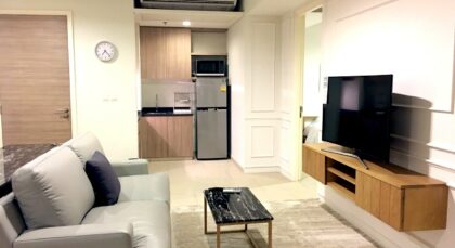 Beach front condo in Wong Amat for sale