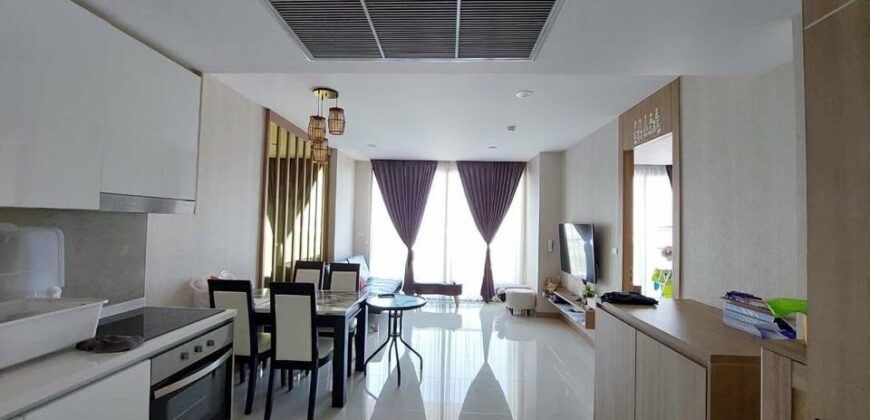 The Riviera Condo for Rent at Wongamat