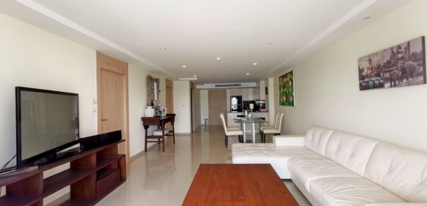 2 Bedroom Condo for sale In Pratumnak